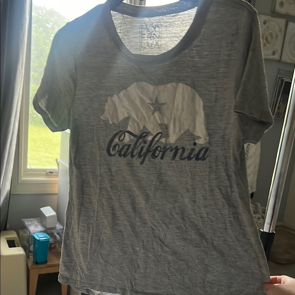 Monrow Gray Short Sleeve Graphic Tee